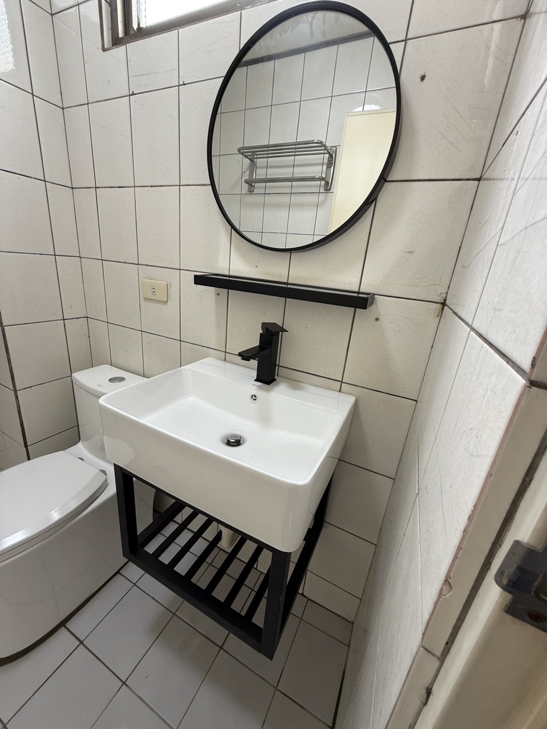 ST-YH-023 工業風面盆組老屋浴室實際安裝案例