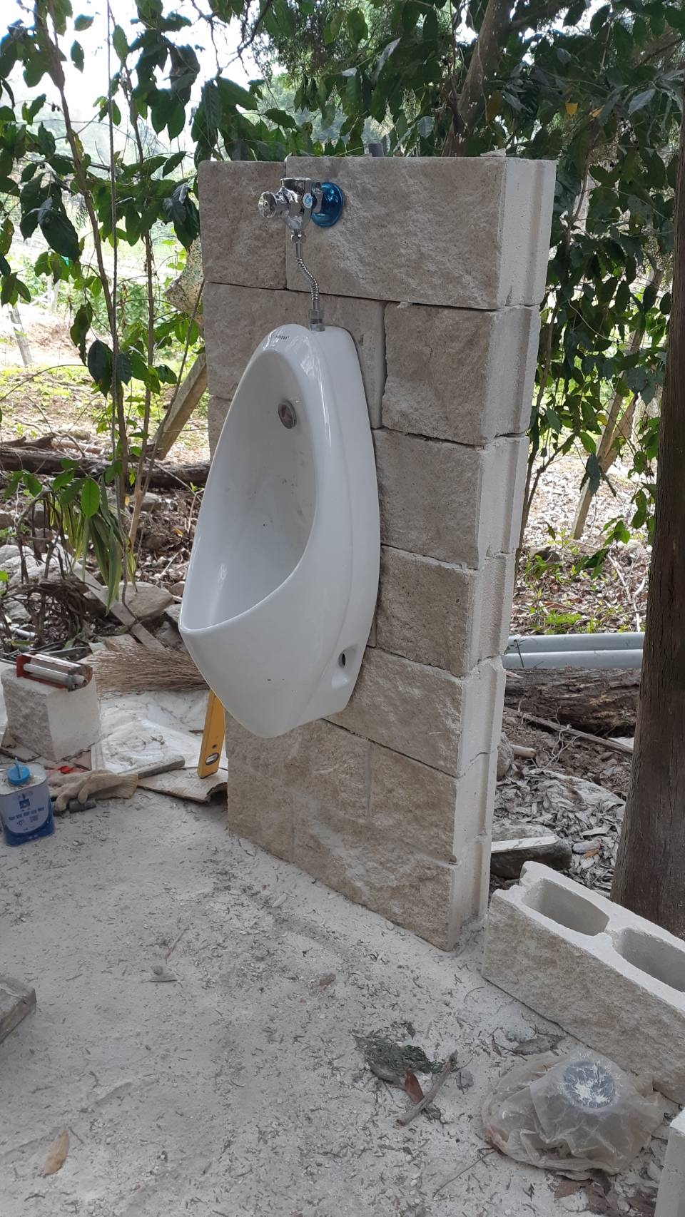 按壓式小便斗沖水設備測試安裝